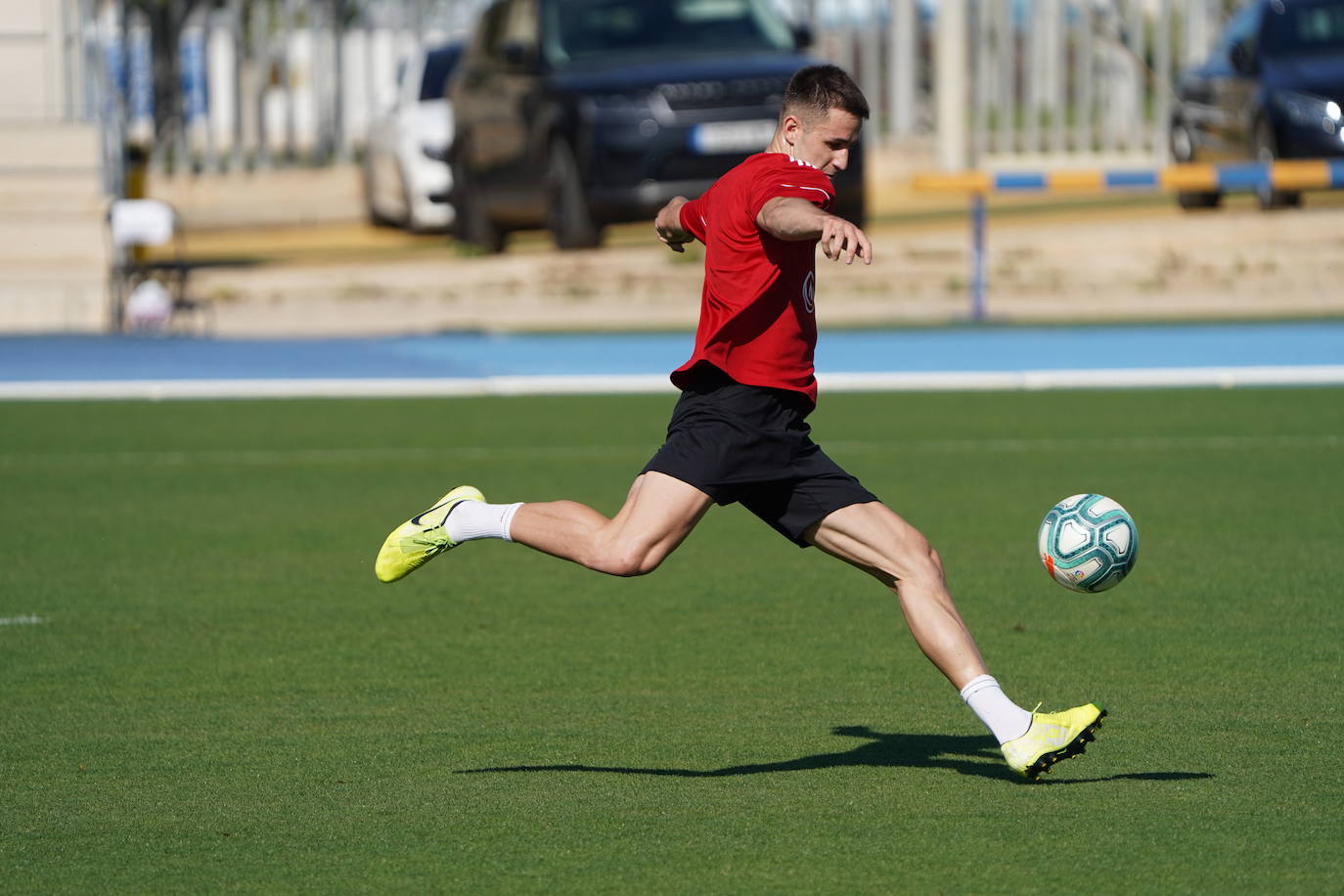 Fotos: La UD Almería continúa entrenando en dos grupos