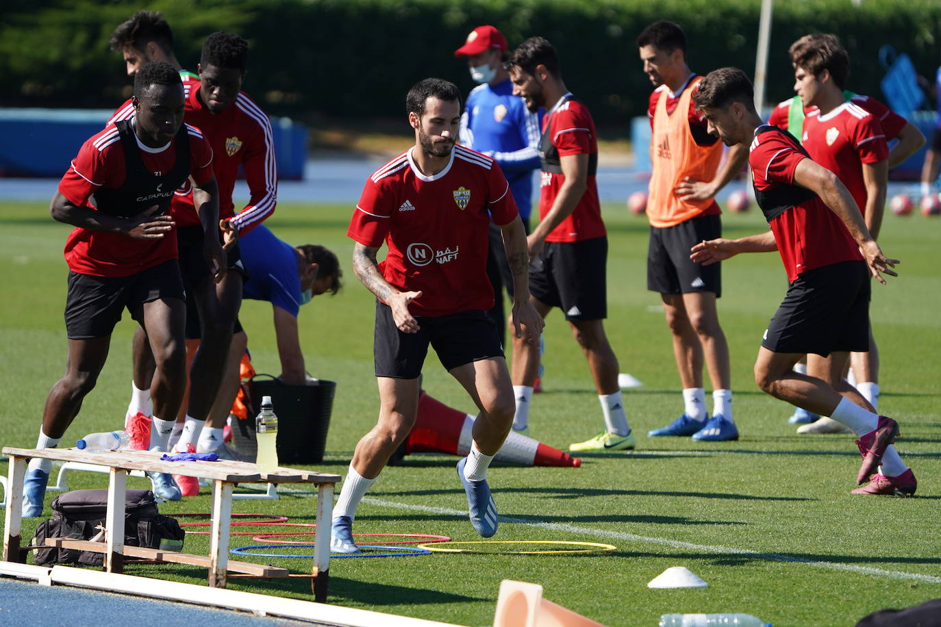 Fotos: La UD Almería continúa entrenando en dos grupos