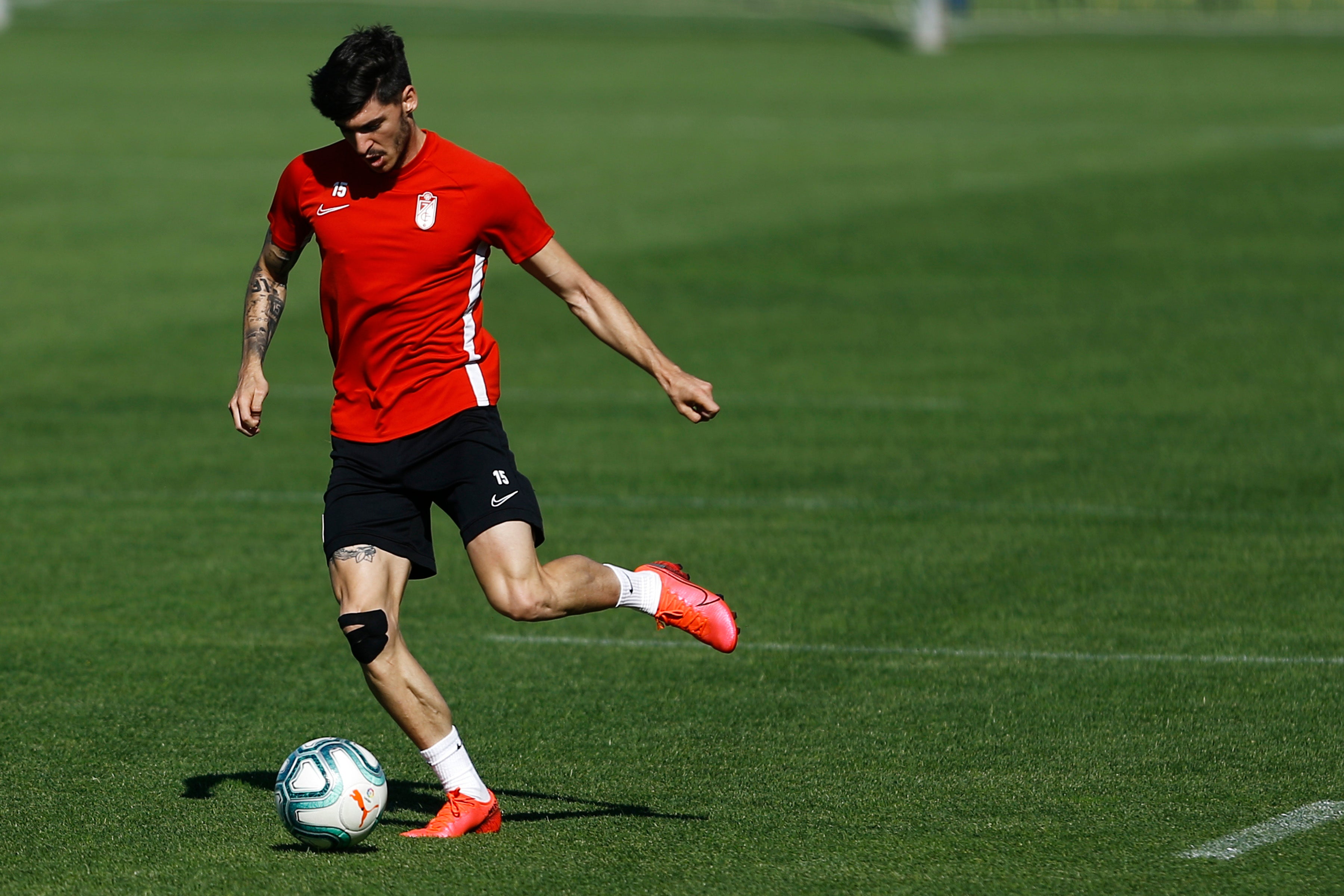 Fotos: Así ha sido el entrenamiento del Granada este martes