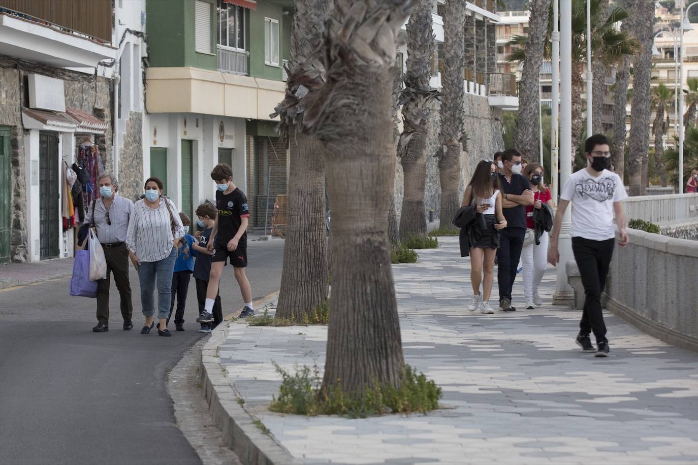 Muchos granadinos han decidido volver a sus segundas residencias aprovechando el buen tiempo