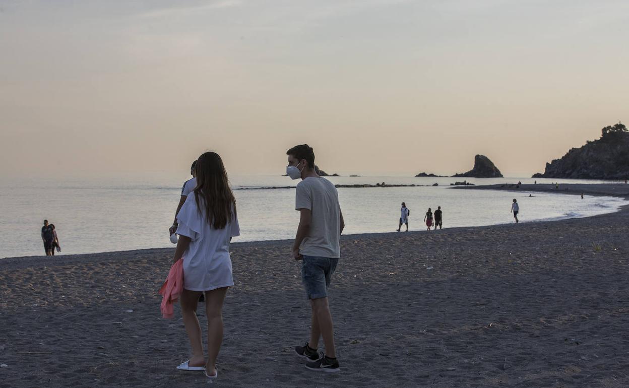 Las playas granadinas no abrirán hasta al menos dentro de una semana.