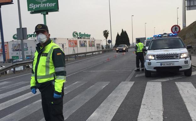 Andalucía pide a Sanidad que sus habitantes puedan viajar entre provincias en fase 2