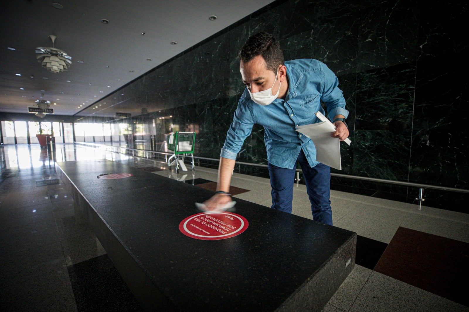 Visitamos los dos grandes centros comerciales horas antes de volver a abrir este lunes