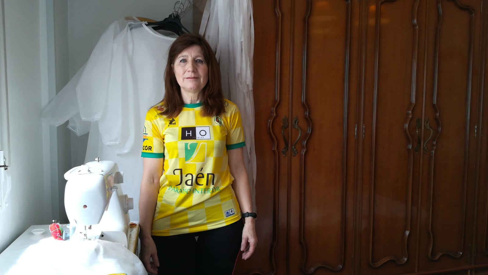 Cientos de mujeres de la provincia han aportado su granito para ayudar en la crisis sanitaria