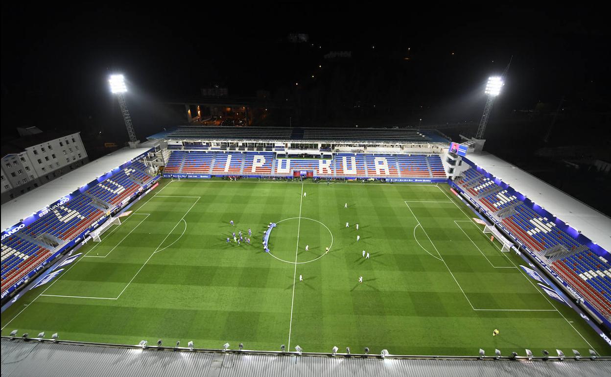 Fotografía del Eibar-Real Sociedad que se disputó a puerta cerrada. 