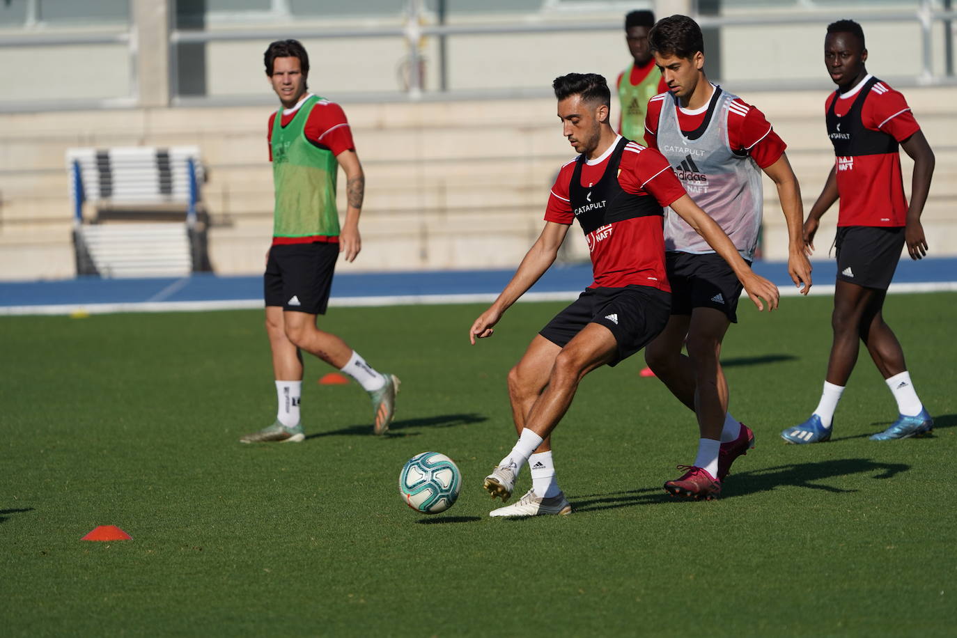 Fotos: El Almería prosigue sus entrenamientos