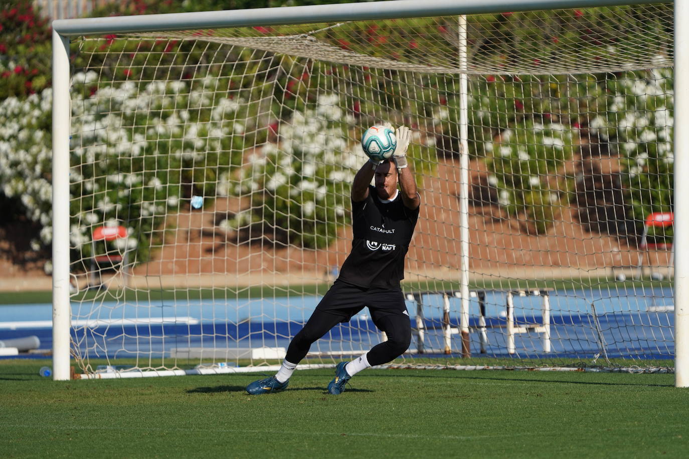 Fotos: El Almería prosigue sus entrenamientos