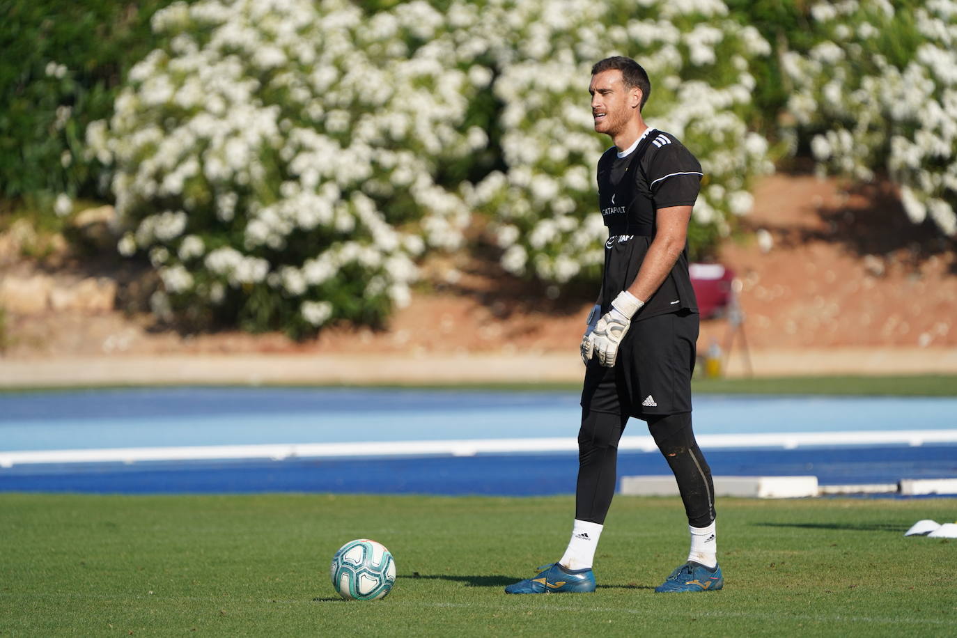 Fotos: El Almería prosigue sus entrenamientos