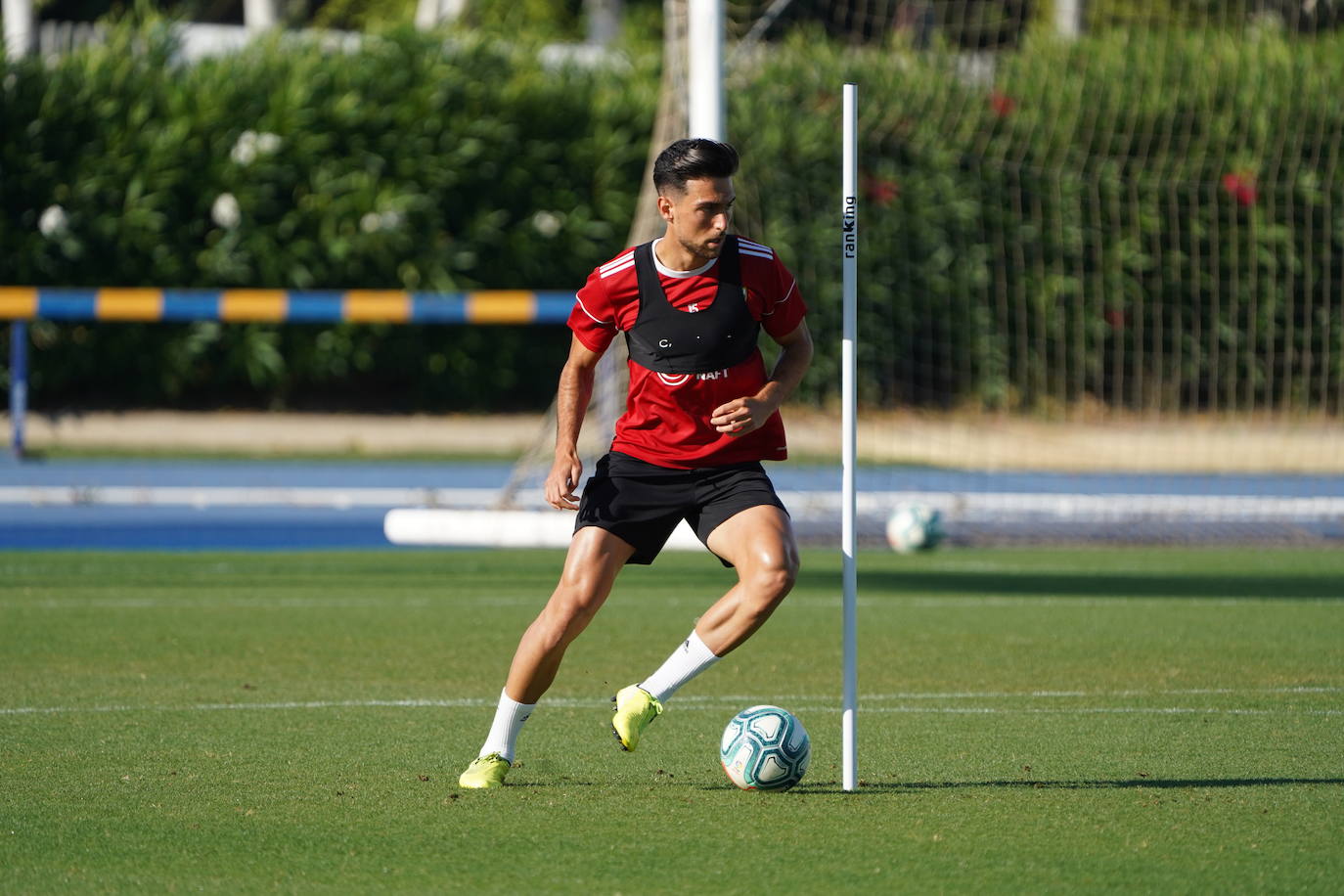 Fotos: El Almería ensaya su estrategia