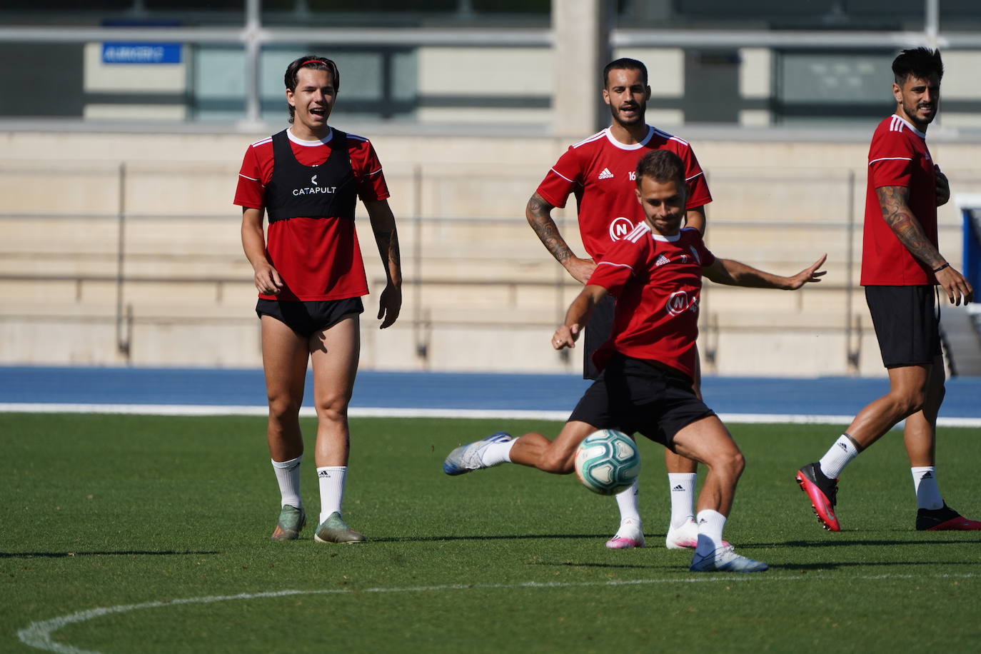 Fotos: El Almería ensaya su estrategia