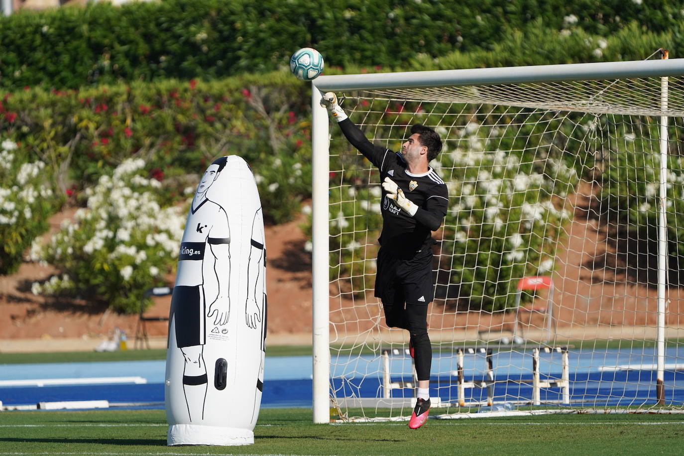Fotos: El Almería ensaya su estrategia