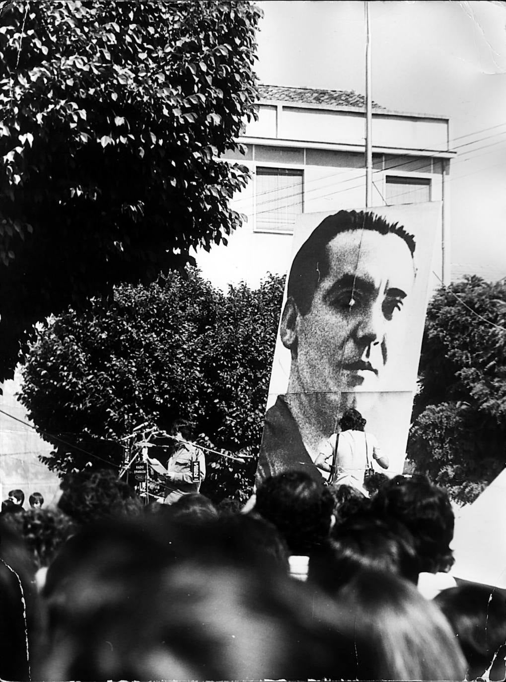 José García Ladrón de Guevara, en el homenaje a Federico de 1976.