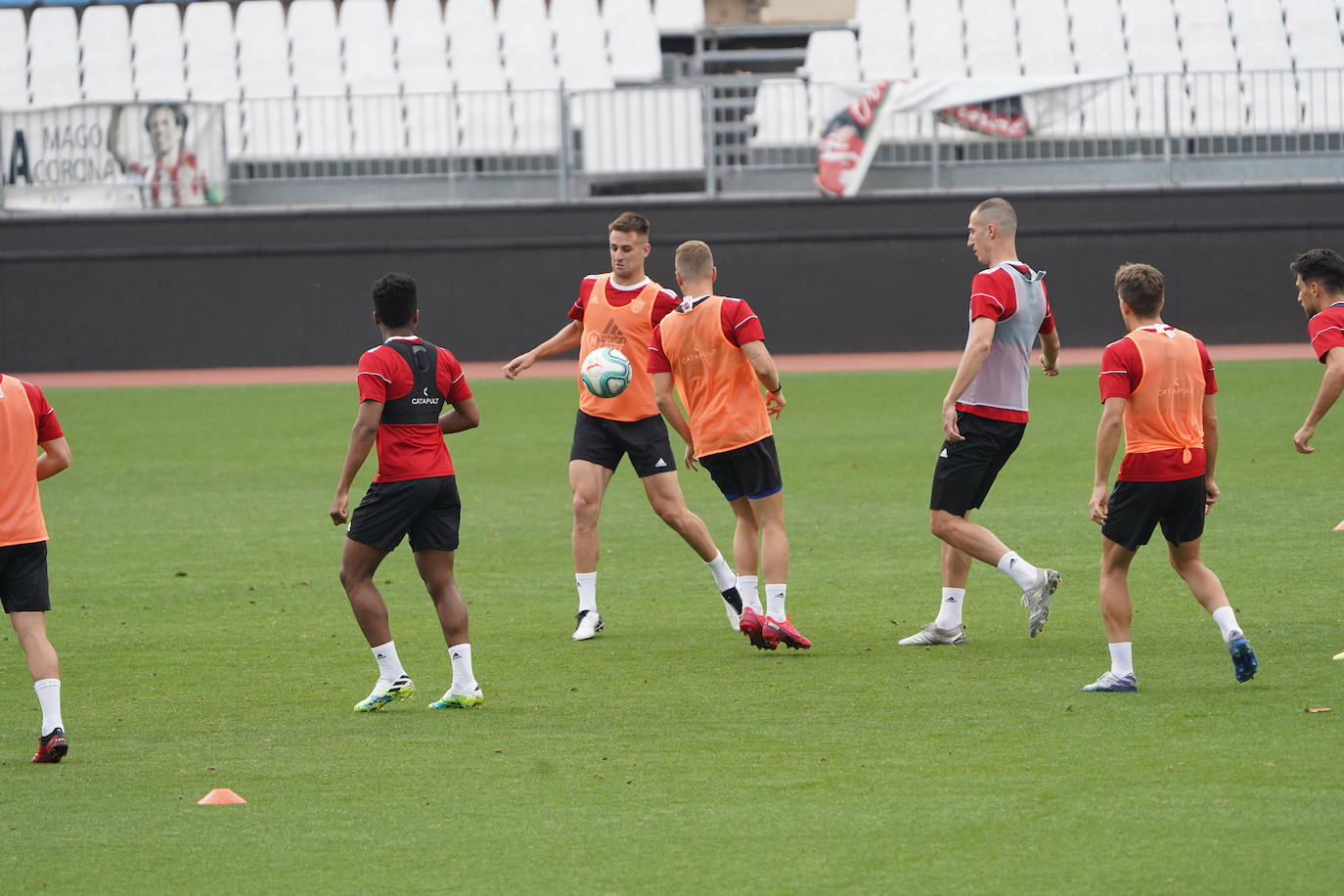Fotos: El Almería juega un partidillo de entrenamiento