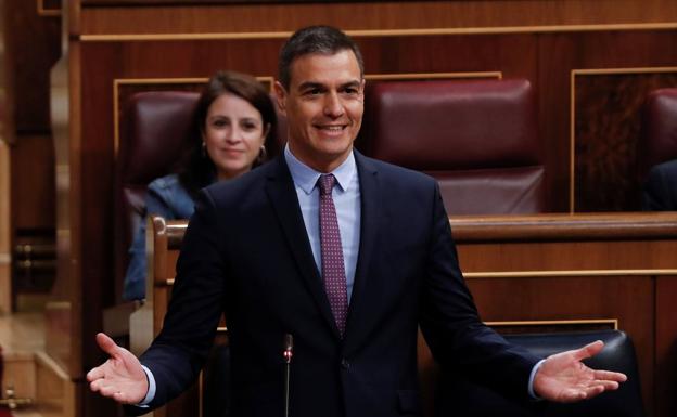 Sánchez defiende a González de la acusación de crear los GAL