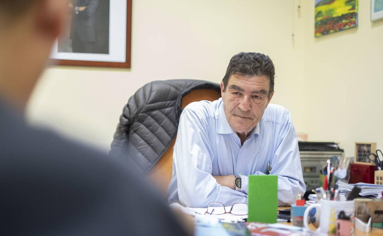 La pregunta del juez Calatayud a los chavales que hacen botellones: «¿Vale la pena jugarse la salud de vuestra familia?»