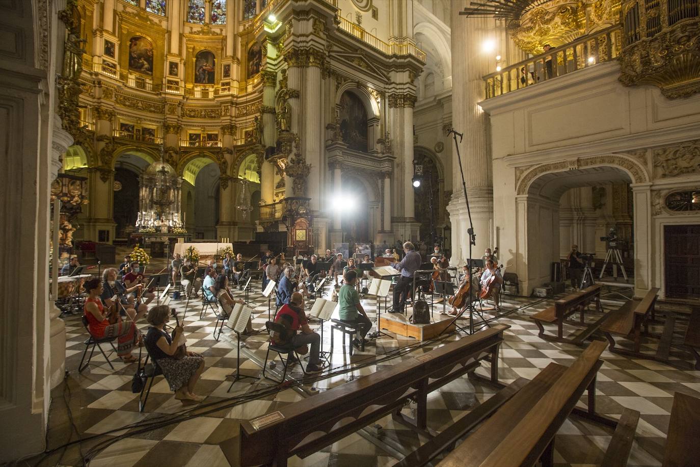 Fotos: Un &#039;Réquiem&#039; esperanzado abre hoy el Festival de Música y Danza de Granada