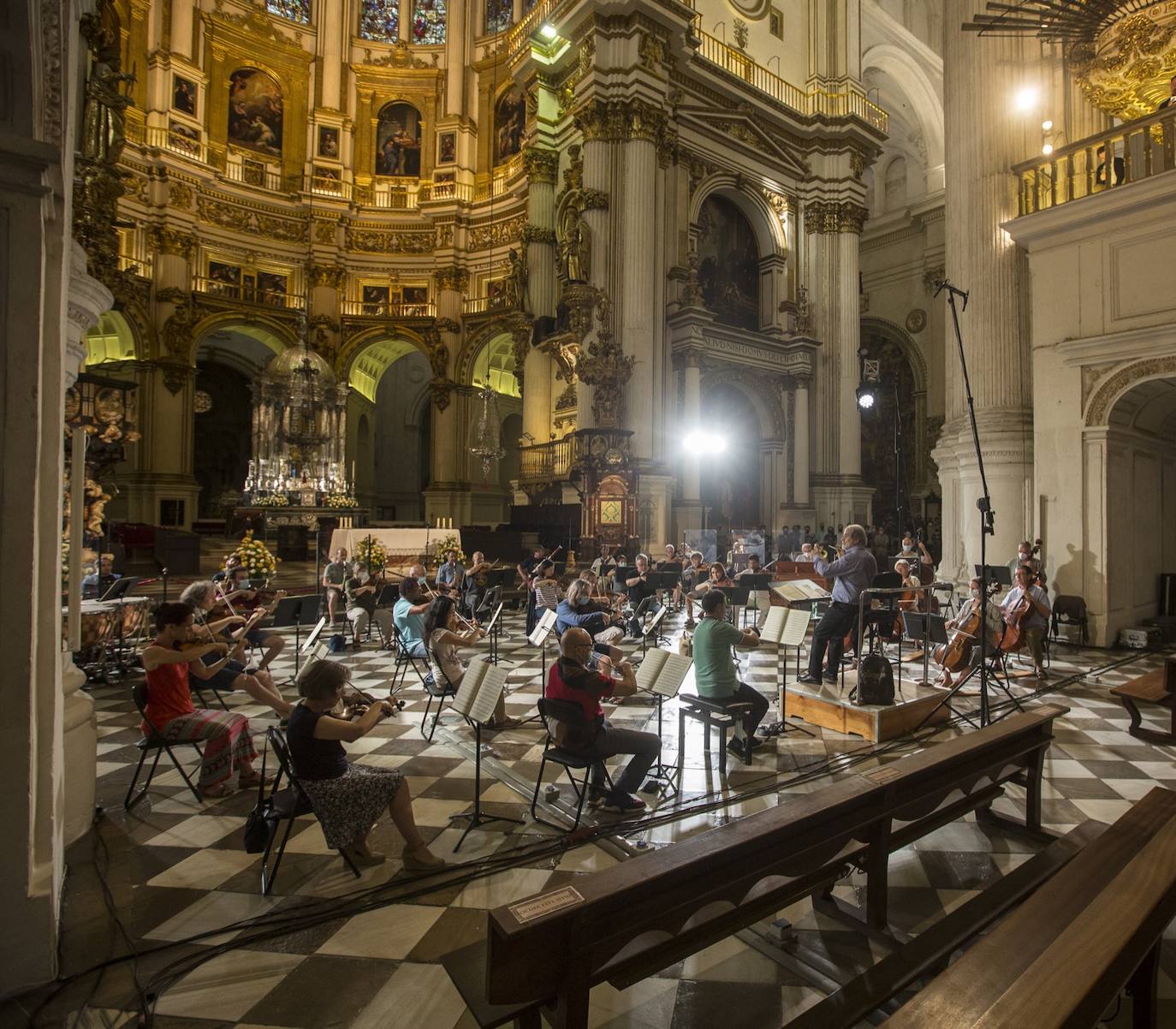 Fotos: Un &#039;Réquiem&#039; esperanzado abre hoy el Festival de Música y Danza de Granada