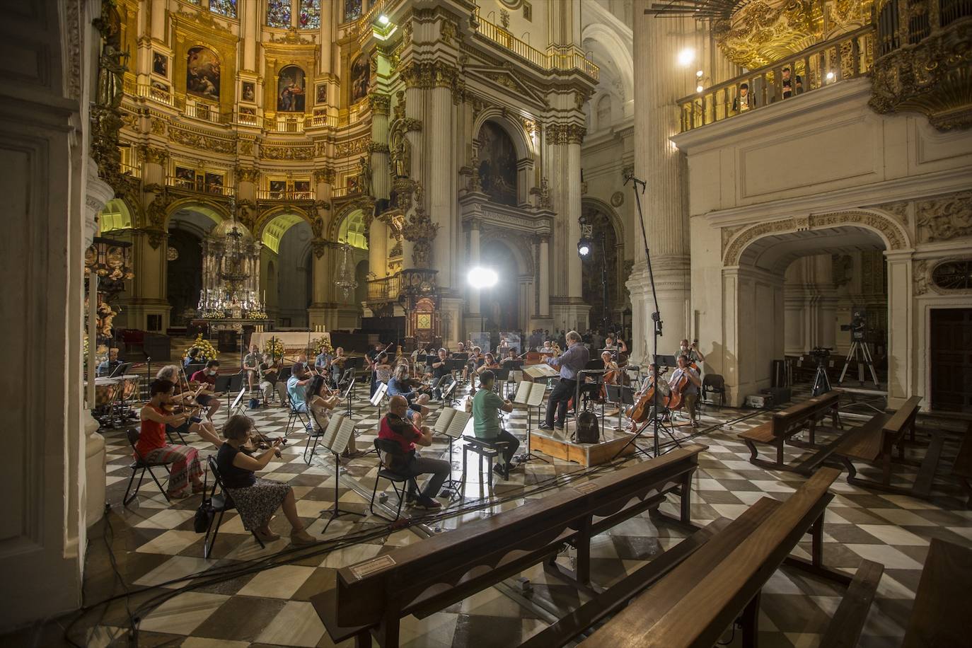 Fotos: Un &#039;Réquiem&#039; esperanzado abre hoy el Festival de Música y Danza de Granada