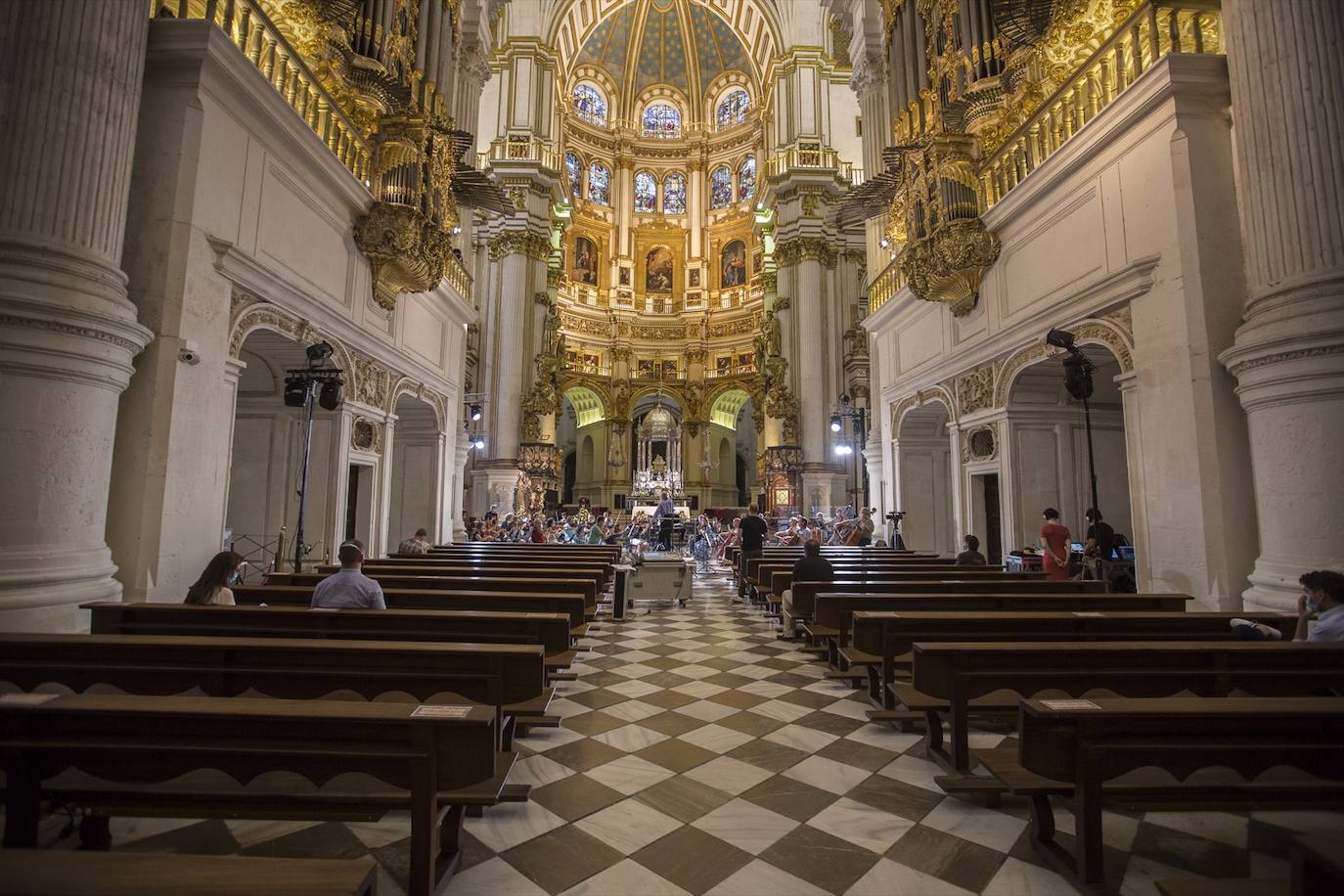 Fotos: Un &#039;Réquiem&#039; esperanzado abre hoy el Festival de Música y Danza de Granada