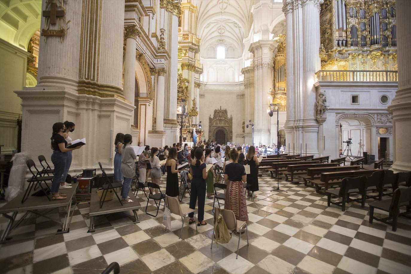 Fotos: Un &#039;Réquiem&#039; esperanzado abre hoy el Festival de Música y Danza de Granada