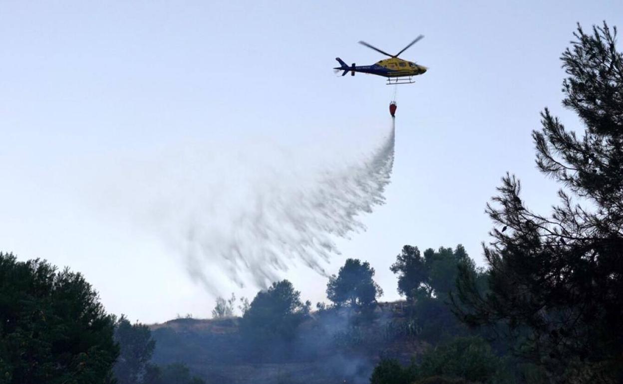 Incendio en Granada | Declarado un fuego en el Sacromonte