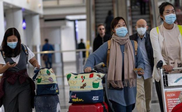 Descubren que los asintomáticos también contaminan lo que tocan