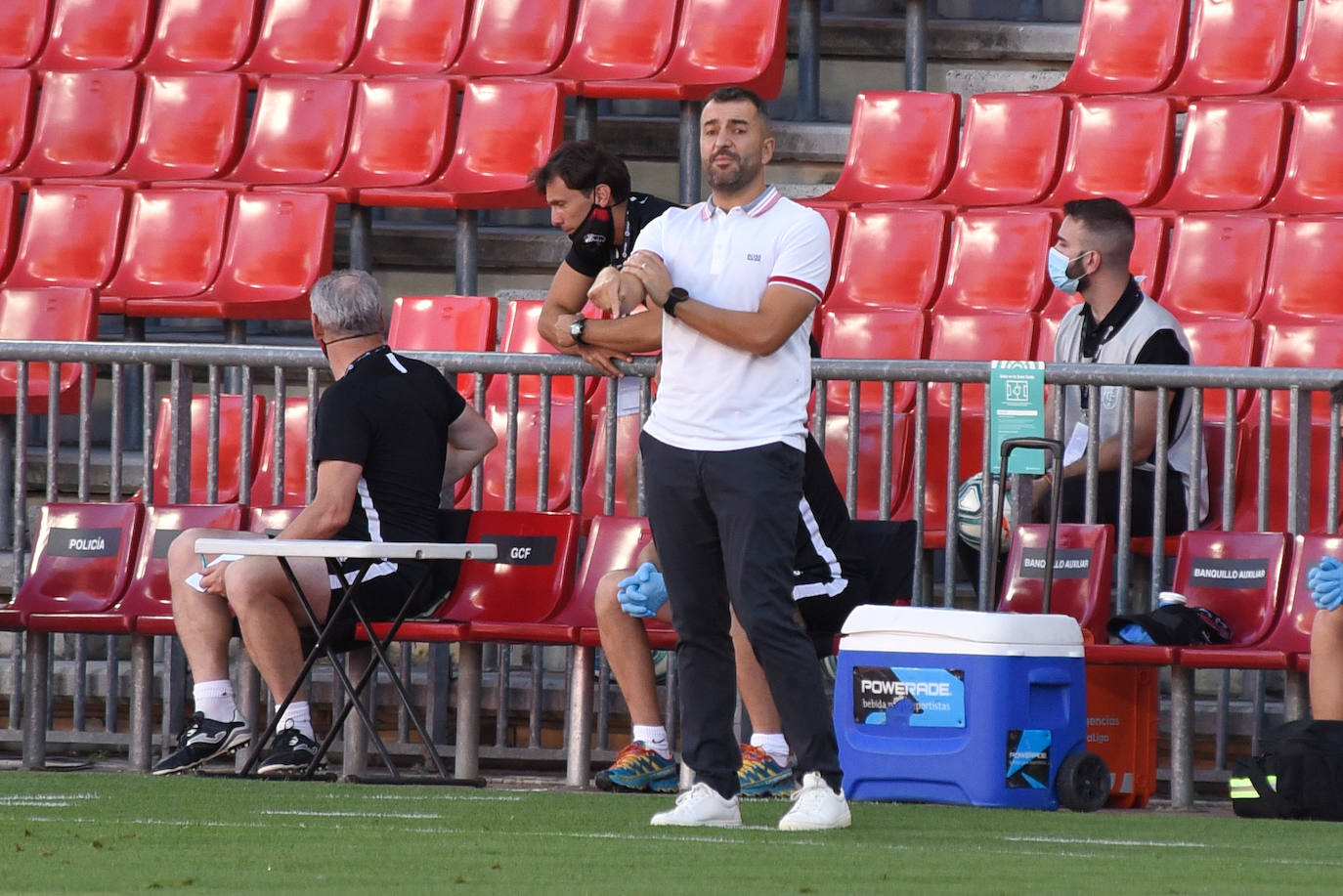 Los de Diego Martínez alcanzarían su primer gran objetivo a falta de seis jornadas