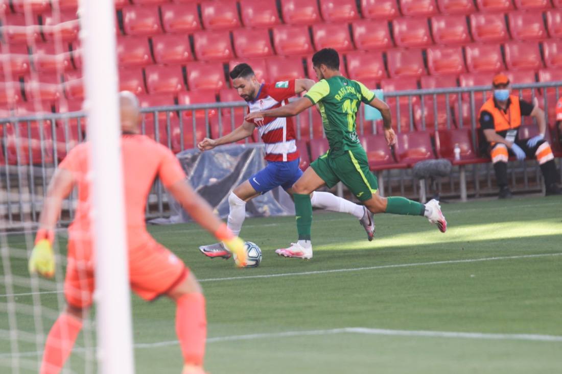 Los de Diego Martínez alcanzarían su primer gran objetivo a falta de seis jornadas