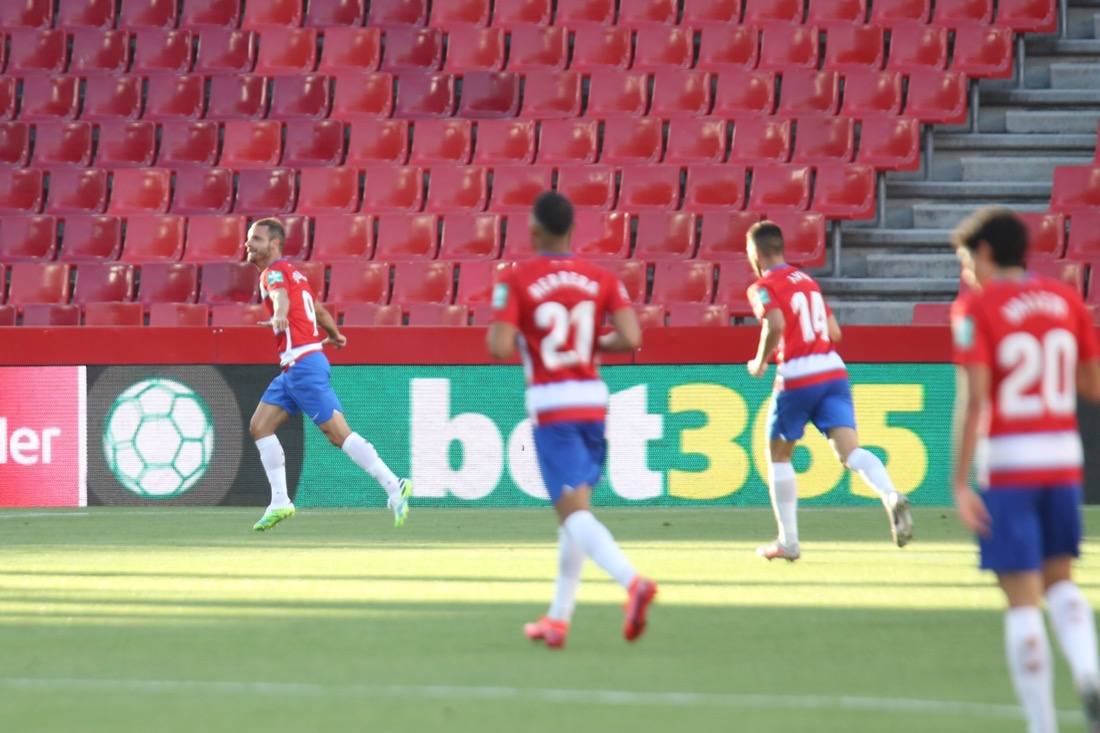 Los de Diego Martínez alcanzarían su primer gran objetivo a falta de seis jornadas