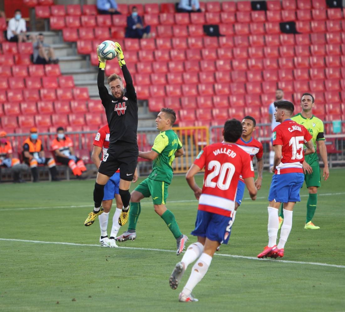 Los de Diego Martínez alcanzarían su primer gran objetivo a falta de seis jornadas