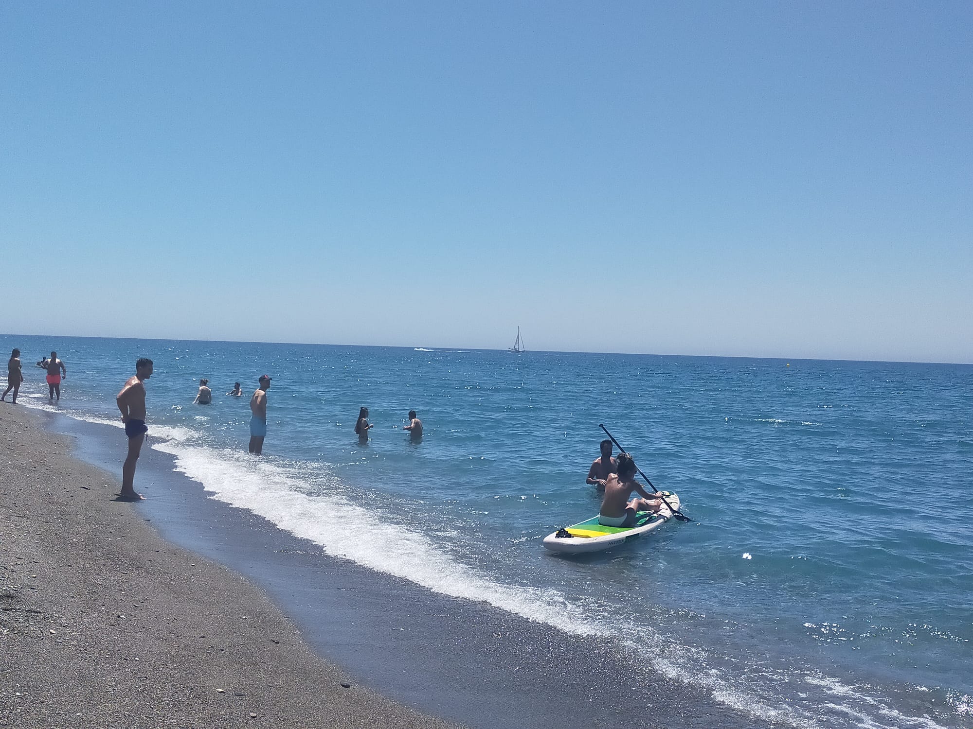 Gran ambiente en Salobreña, Torrenueva y Motril bajo la supervisión de la Policía Local