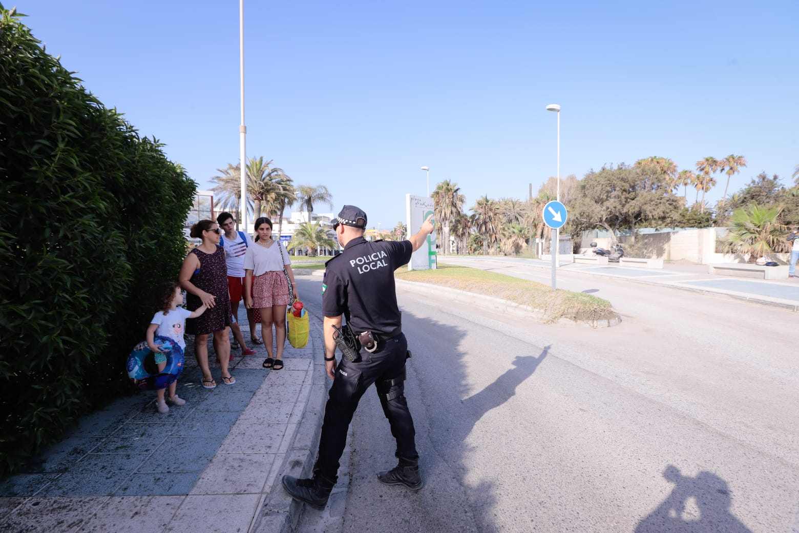 El exceso de aforo ha obligado a cerrar esta tradicional playa motrilena 