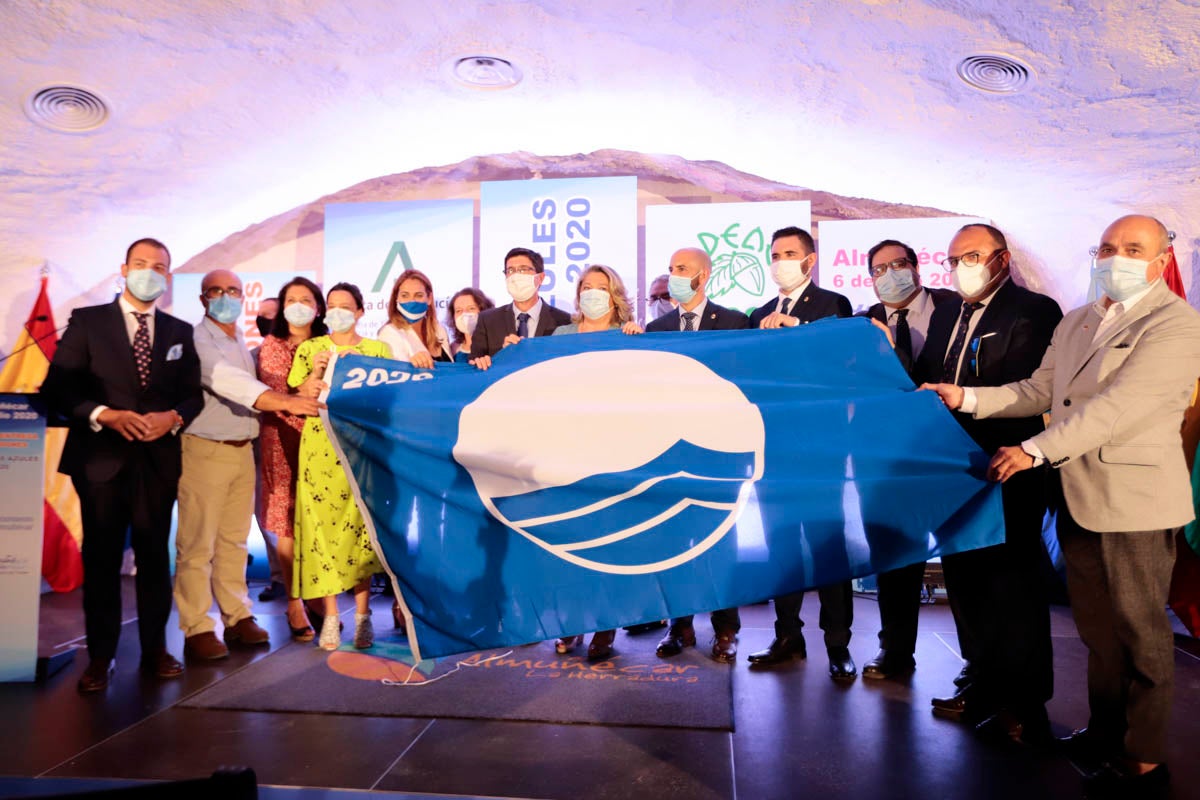 Marín apunta al récord de Banderas Azules en las playas andaluzas como otra marca de la excelencia del destino