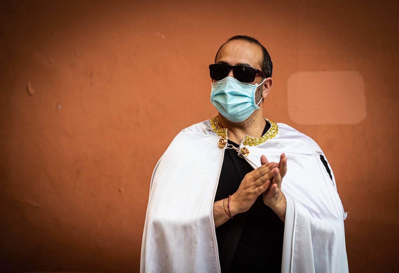 Fotos: El mundo de la escena se manifiesta por las calles de Granada para advertir de la grave crisis del sector