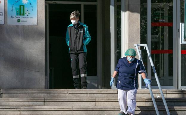 Andalucía mantendrá el nivel 2 de emergencia por los 15 brotes de coronavirus