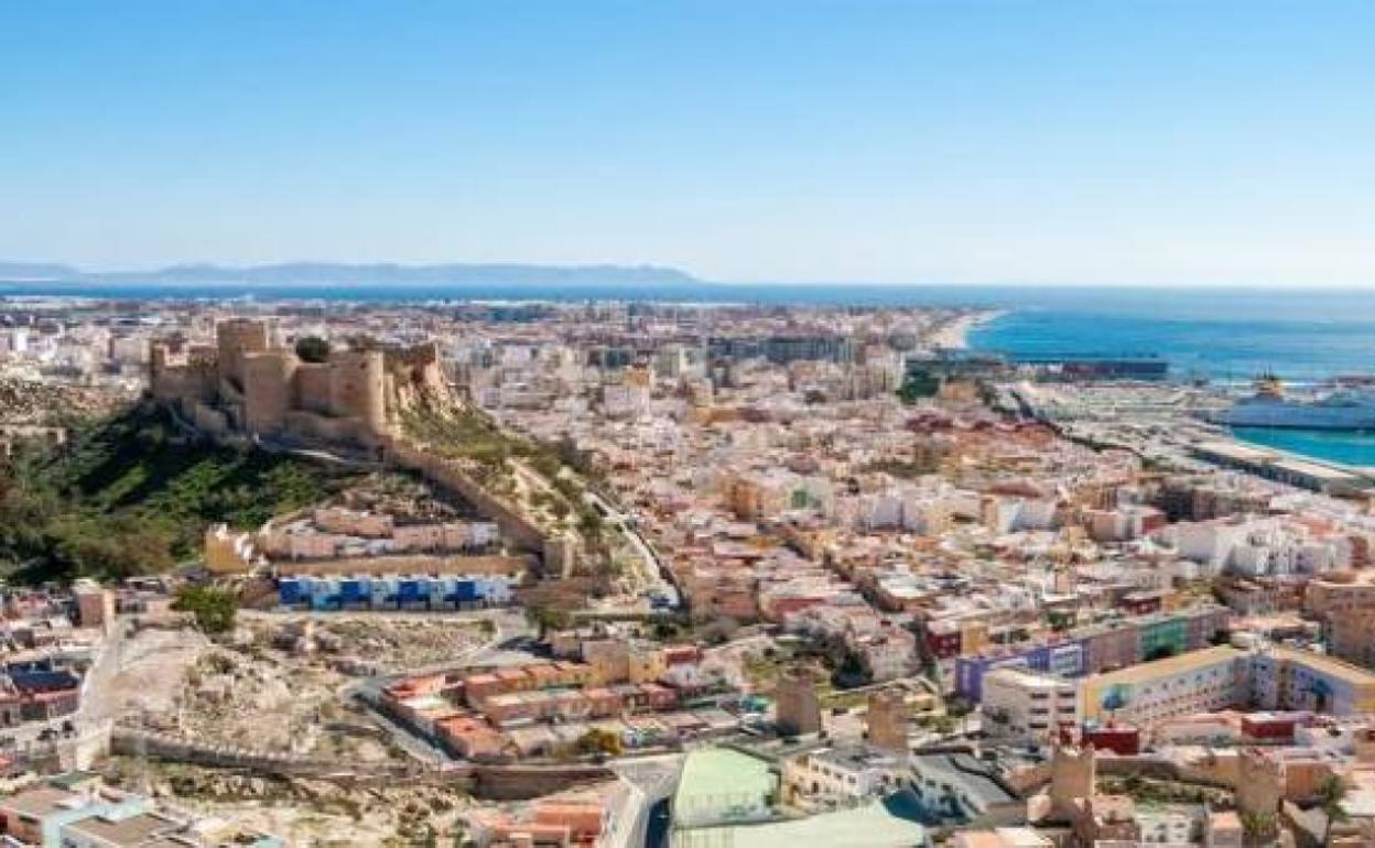 Vista panorámica de la ciudad de Almería.