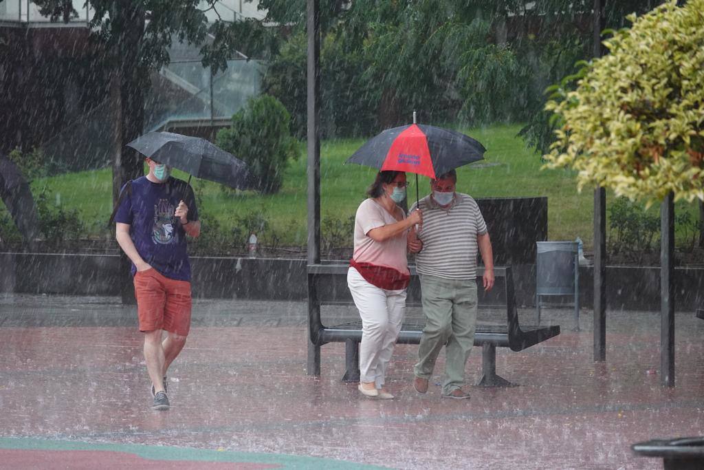 La mayoría de las incidencias son inundaciones de bajos de viviendas