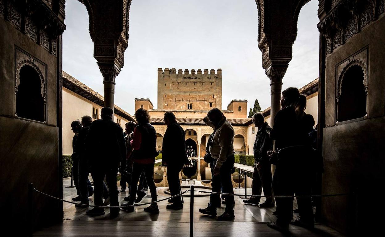 Los yihadistas de los atentados de Cataluña tenían a la Alhambra como posible objetivo con 104 búsquedas