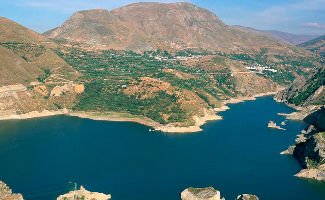 Vista aérea de Güéjar Sierra.. 