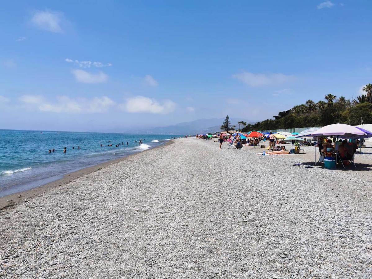 La playa de San Cristóbal presenta este mediodía de domingo un aspecto formidable. 