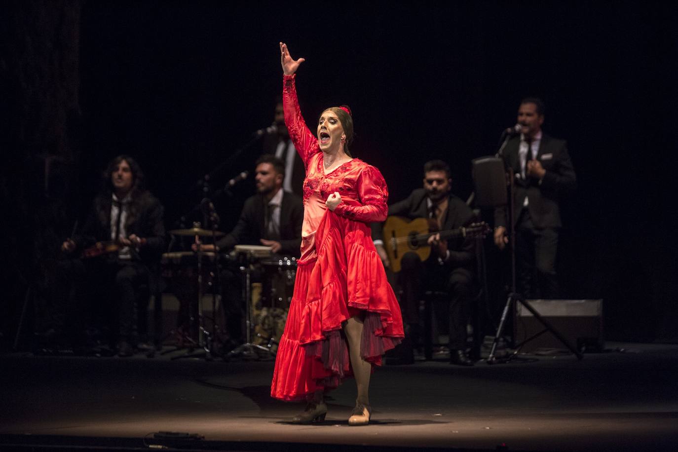 El bailaor Manuel Liñán presenta su obra '¡Viva!' en el teatro del Generalife