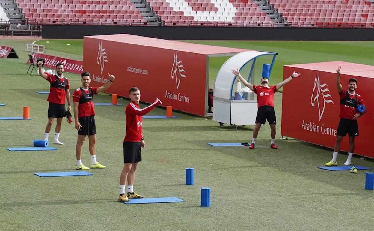 Los rojiblancos celebran que la semana ha ido sin más sobresaltos. 