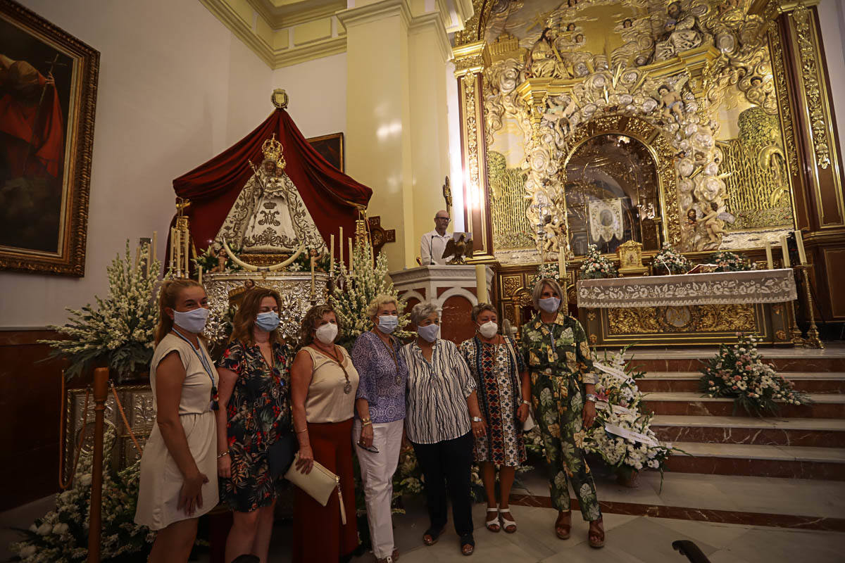 Fotos: Motril celebra la ofrenda floral a su patrona