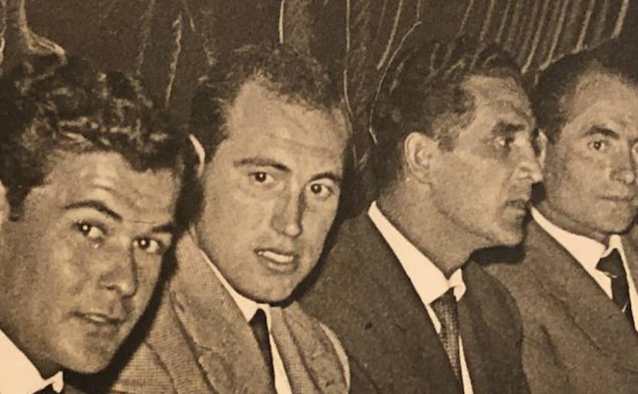 Padilla, el segundo por la izquierda, vivió sus mejores años en Granada. 