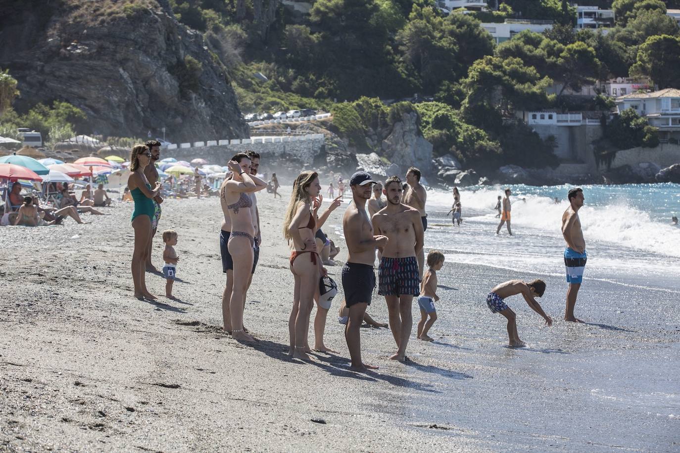 Ambiente en las playas de la Costa Tropical este domingo