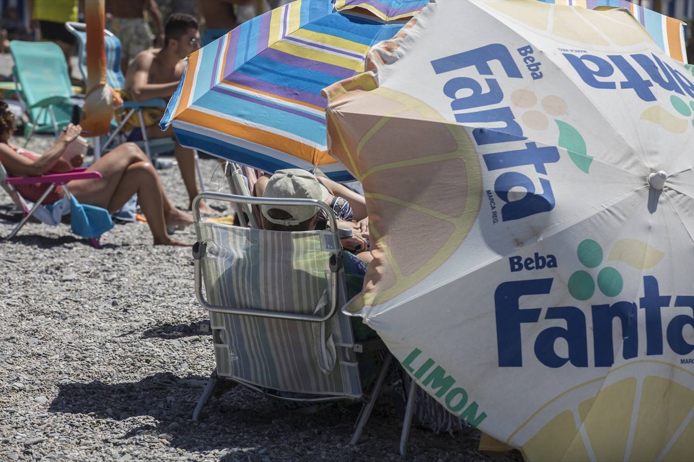 Ambiente en las playas de la Costa Tropical este domingo