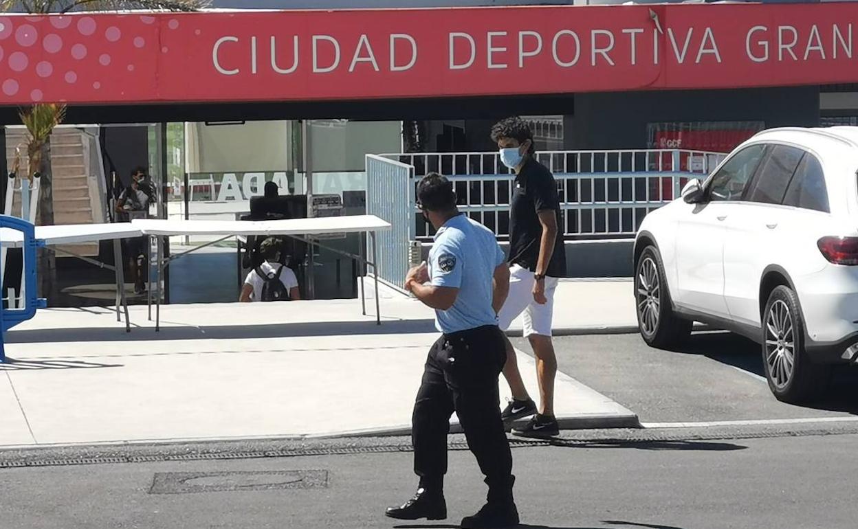 Jesús Vallejo entra en la Ciudad Deportiva para avanzar su fichaje. 