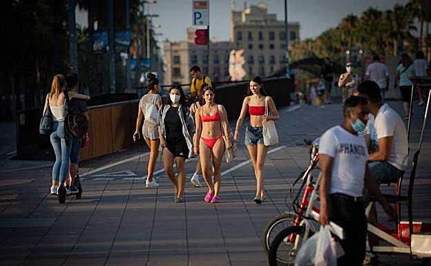 Simón pide ayuda a los influencers para concienciar sobre la pandemia