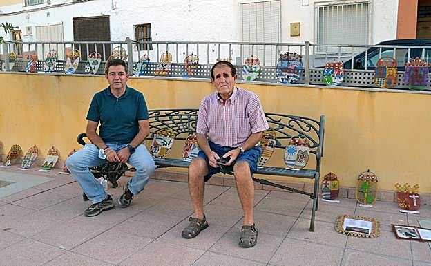 Imagen principal - Las joyas de cobre de los escudos de la provincia de Granada