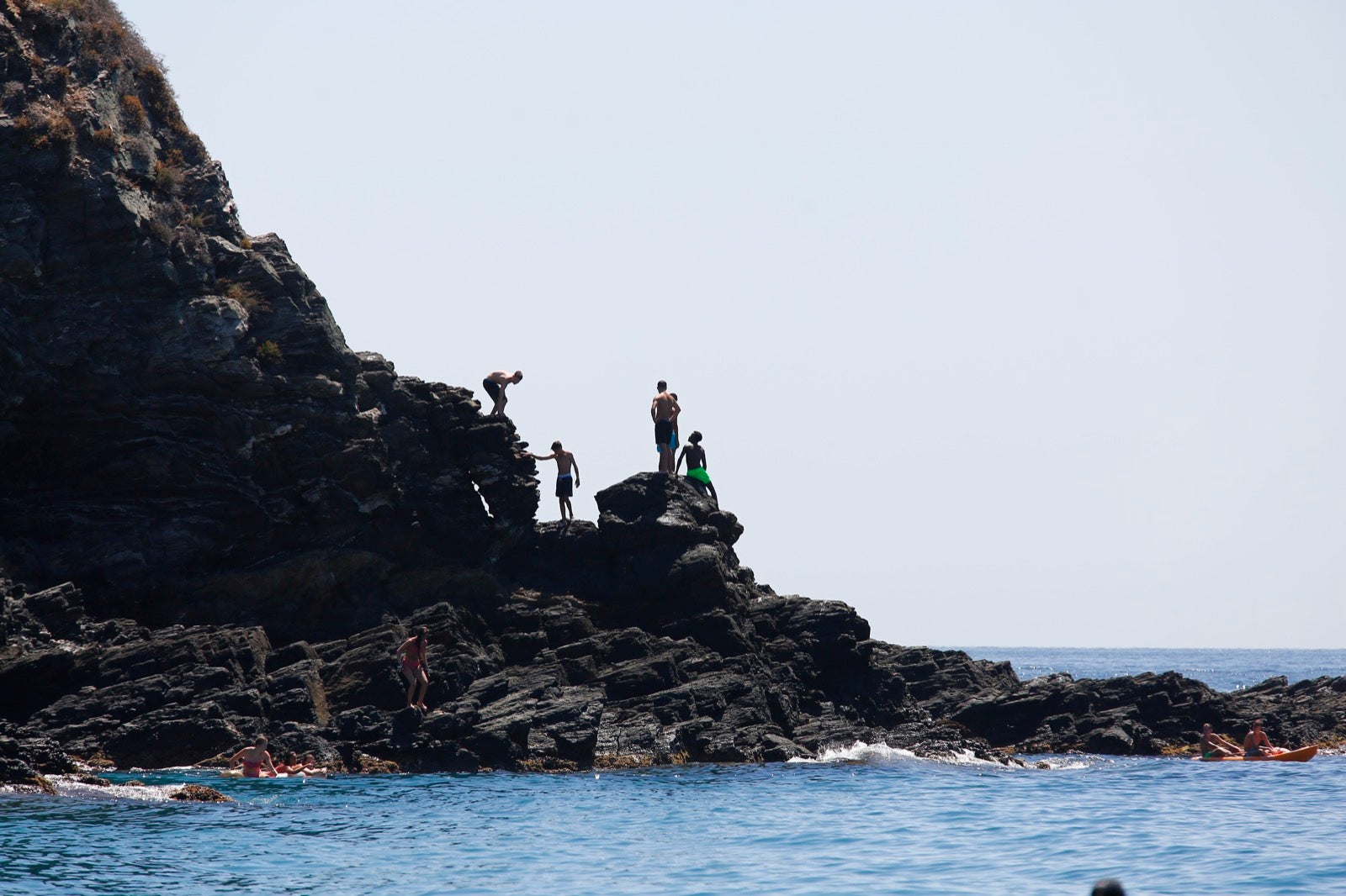 Veraneantes aprovechan los últimos días de mes para escaparse a las localides del litoral. 
